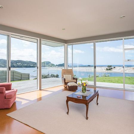 Roberts Retreat - Mangawhai Holiday Home Экстерьер фото