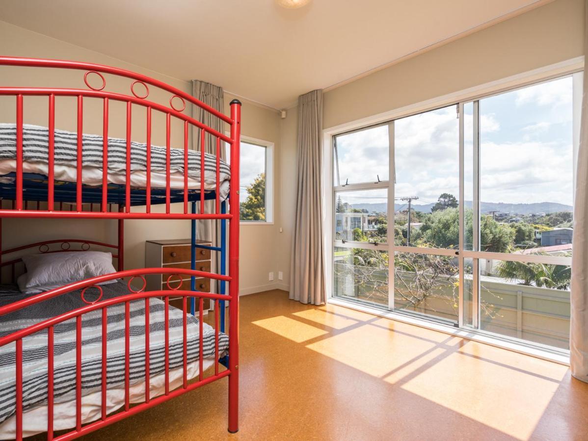 Roberts Retreat - Mangawhai Holiday Home Экстерьер фото